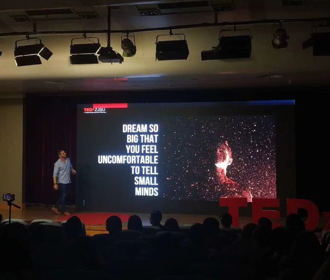 Carlos Lastres speaking at TEDx ZSJU in China